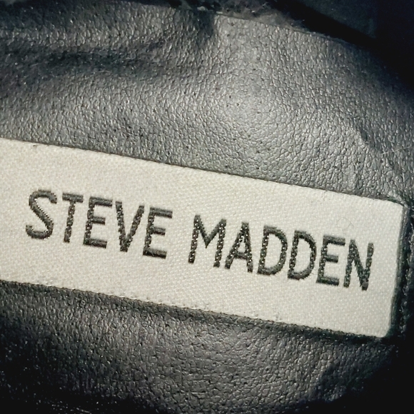 Steve Madden Clover Leather Closed Toe Black Suede Block Heel Ankle Boots A900 - Picture 8 of 11